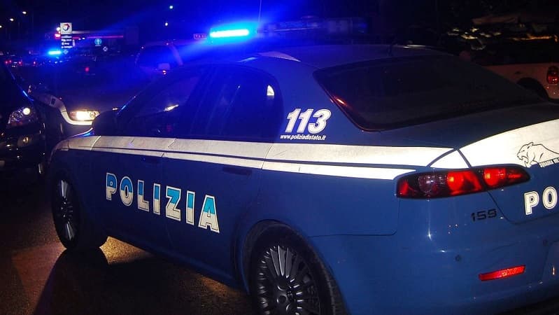 Identificato l’uomo investito sulla Torino–Piacenza: era stato lasciato in una piazzola dagli amici