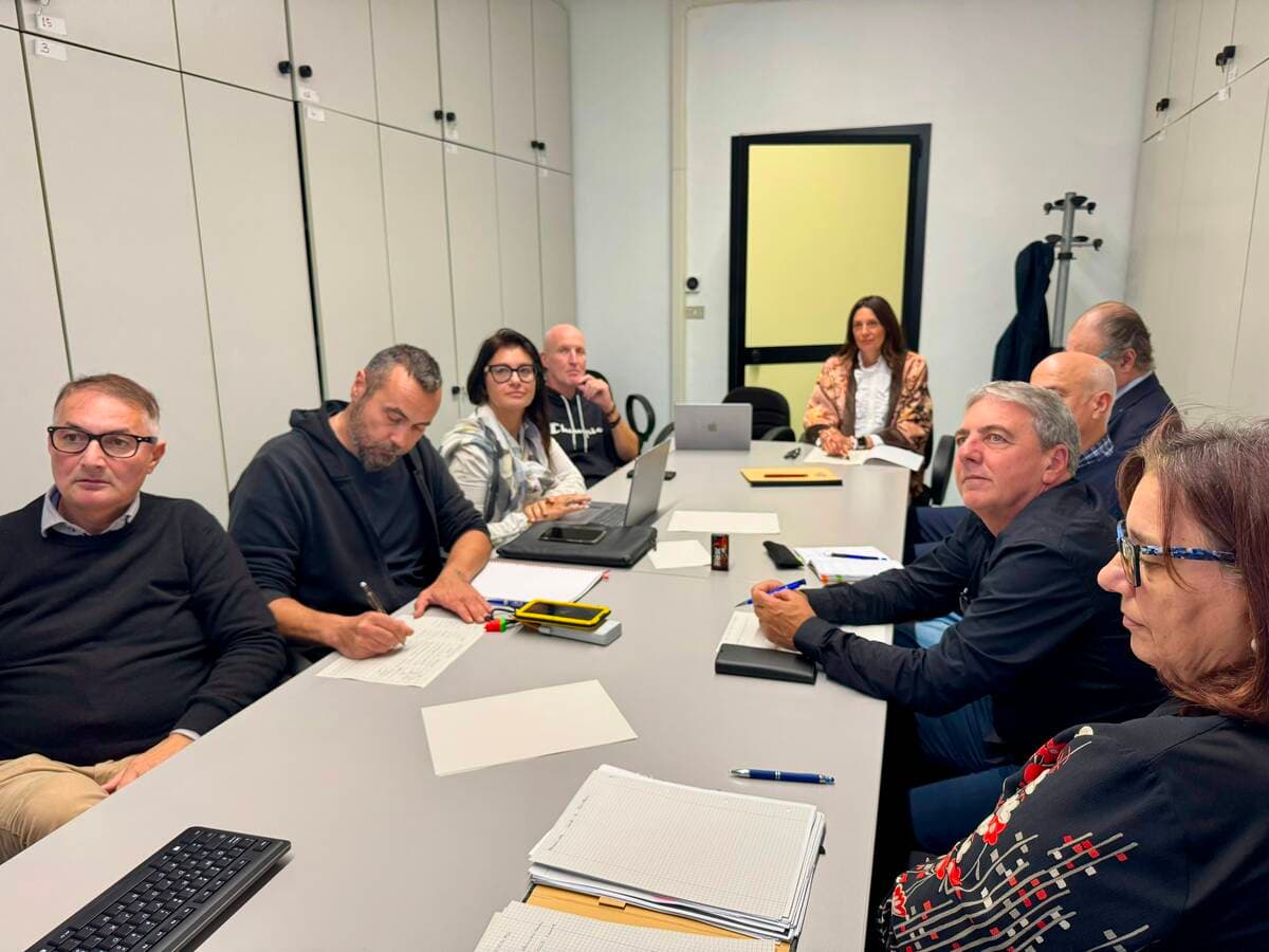 Radici Chimica, oltre 100 posti di lavoro a rischio: la Regione mantiene aperto il tavolo di crisi