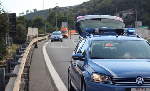 Tragico incidente in moto sulla Torino-Savona, muore 31enne centauro francese: chiuso il tratto tra Altare e Millesimo