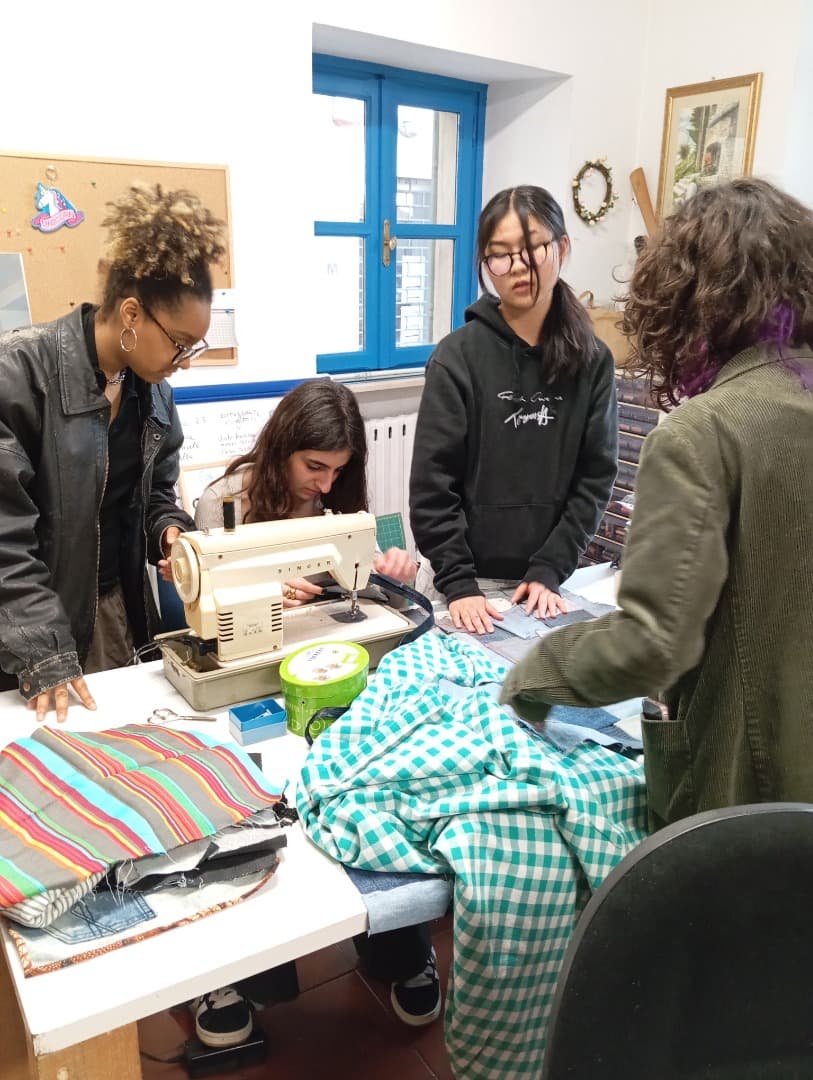Moda sostenibile, inclusione sociale e volontariato: torna la Summer Academy di Abito