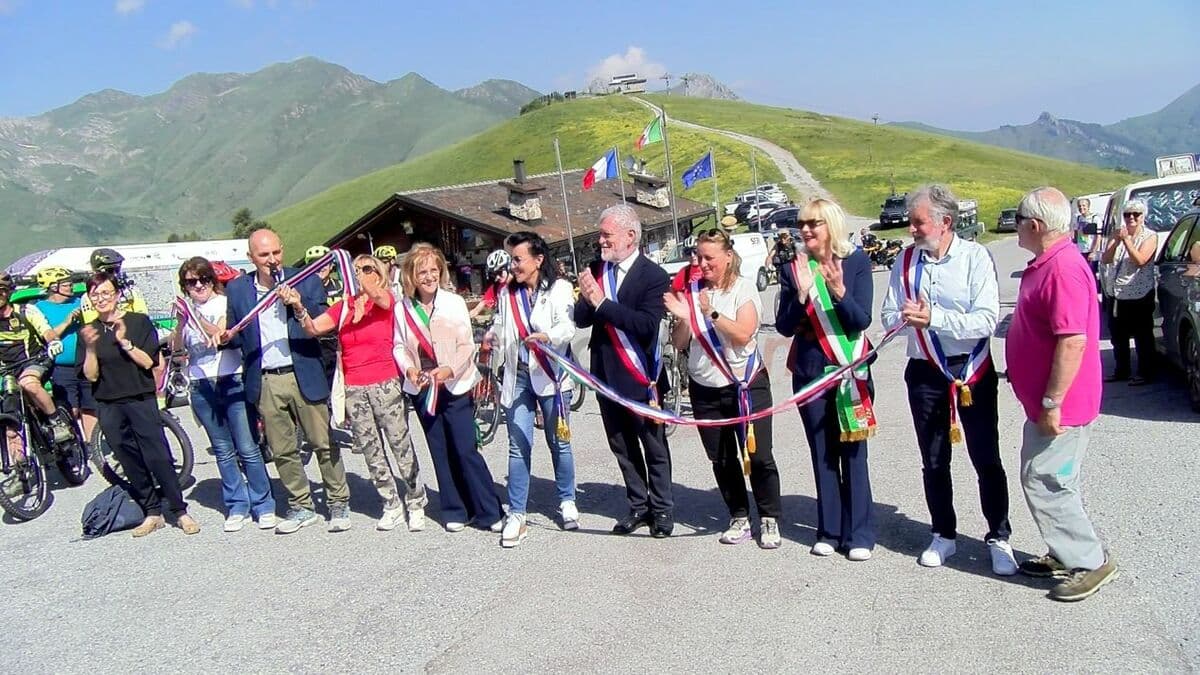Via del Sale, festa al Colle di Tenda per la riapertura della stagione 2026: RivieraAlp celebra il ritorno del collegamento tra Alpi e Mediterraneo [FOTO E VIDEO]