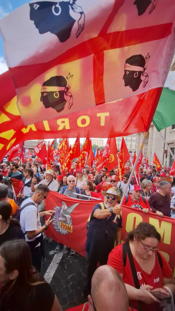 La Via Maestra, anche la Fiom di Torino alla manifestazione che a Roma contesta precarietà, fisco e accesso alla casa [FOTO]