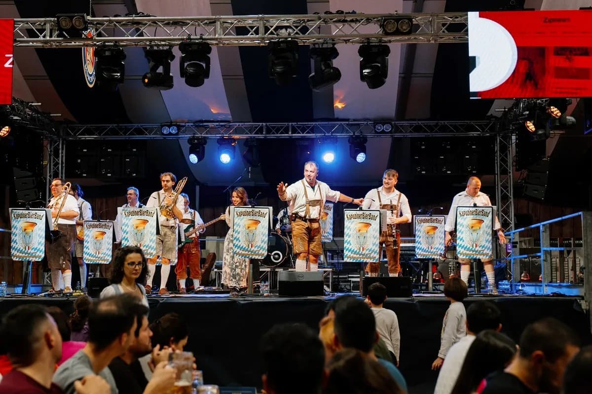 Paulaner Oktoberfest Torino: "La festa che ama tutti" alza i boccali per la terza edizione (Foto)