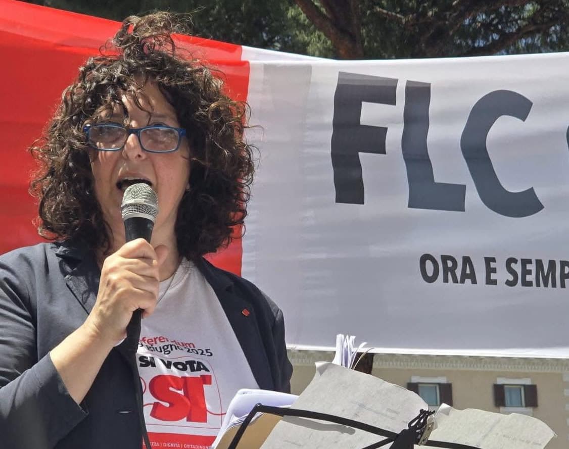 Cuneo, la Flc Cgil promuove il convegno "L'insegnante al centro": dibattito su dignità, precariato e il futuro della scuola