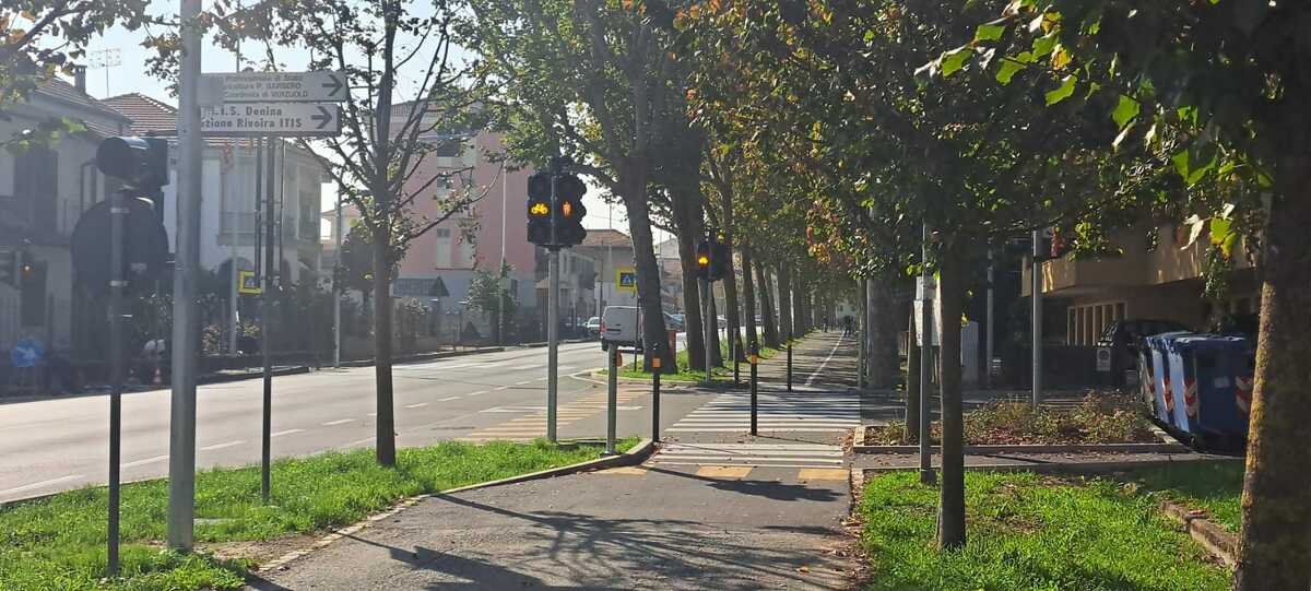 Verzuolo, nuovo semaforo sulla provinciale: attivazione dopo dieci giorni di lampeggiamento