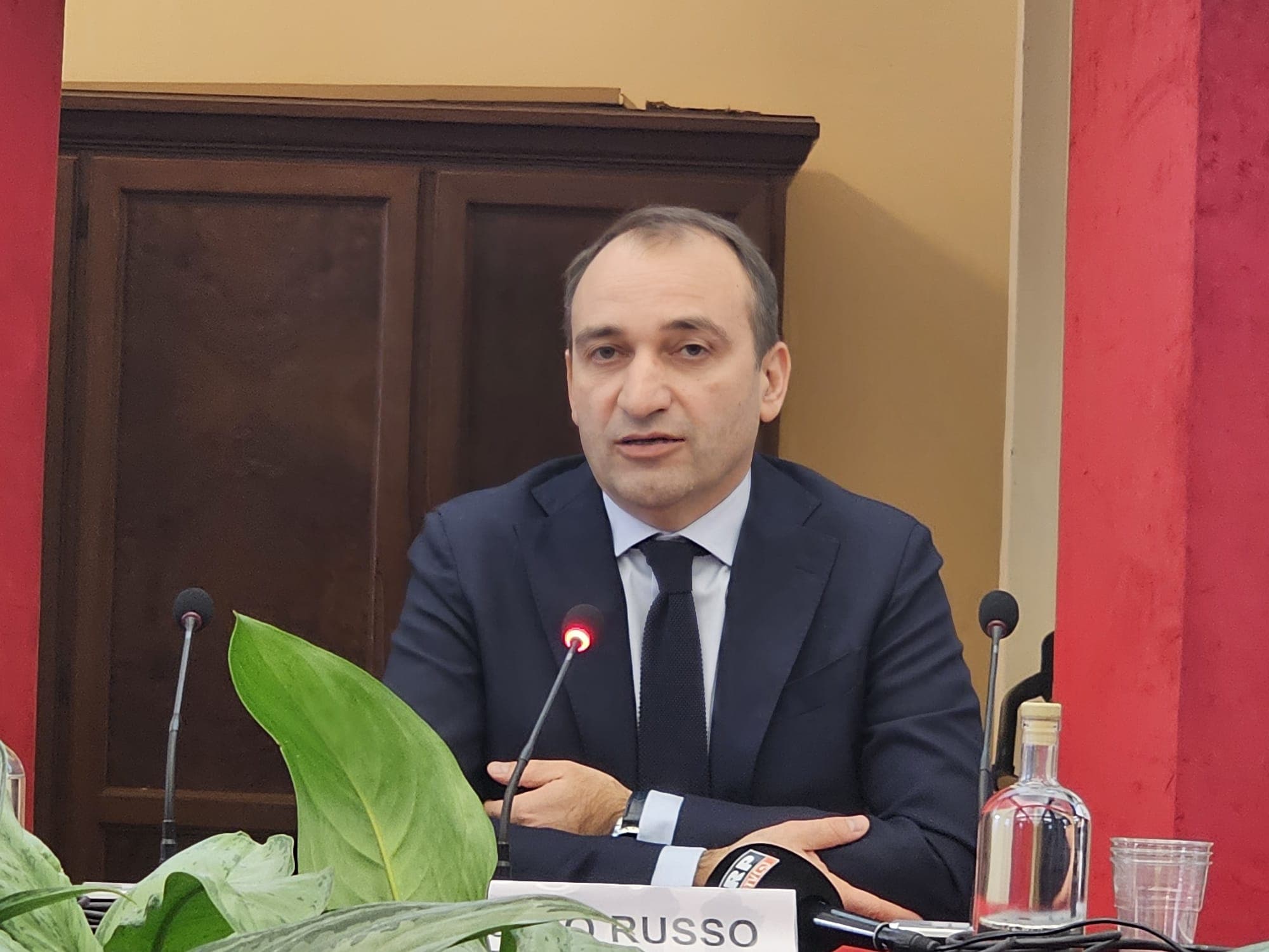 Diktat di Lo Russo ai negozi di Torino: "Con caldo torrido, tenete chiuse le porte con aria condizionata accesa"