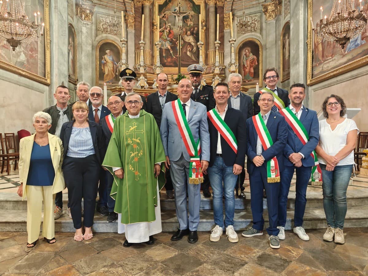 Lequio Tanaro in festa per don Antonio Calandri, da 50 anni prete col sorriso (FOTO)