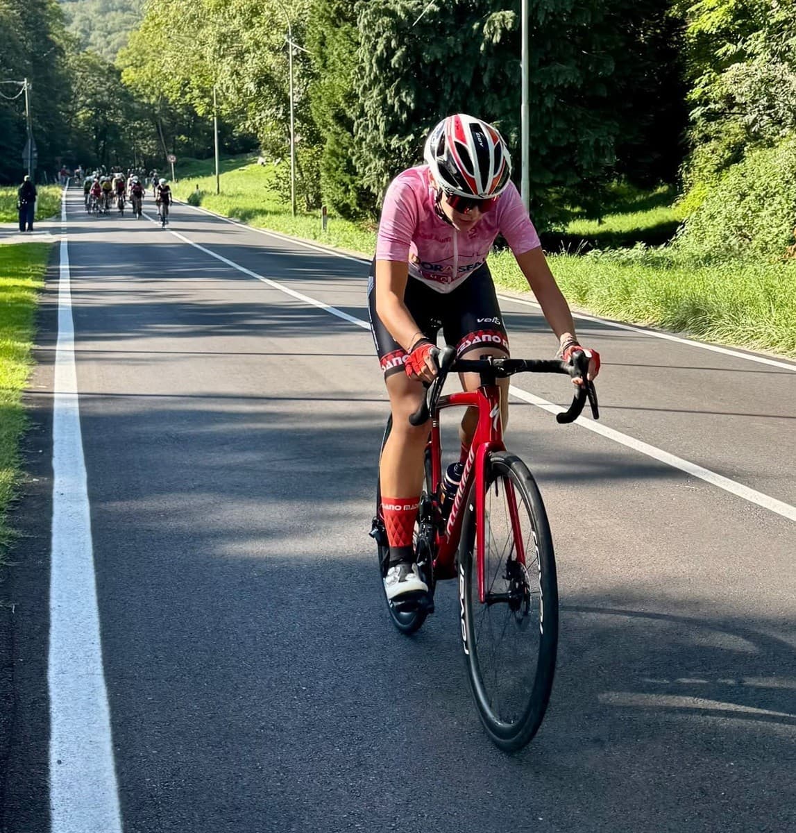CICLISMO /  La saviglianese Nicole Bracco è settima al Ghisallo e aumenta il vantaggio nel Trofeo Rosa