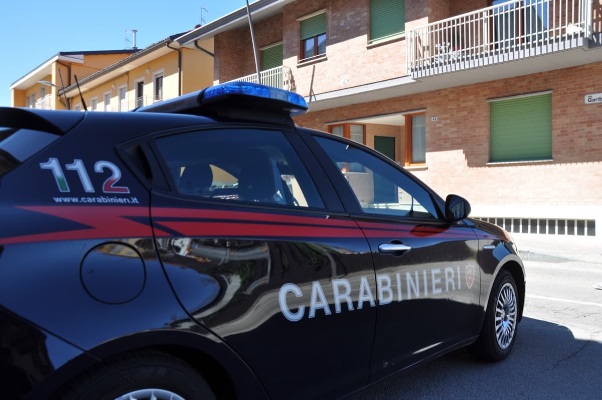 Lite in corso Piave ad Alba: giovane trasportato in ospedale, indagini in corso