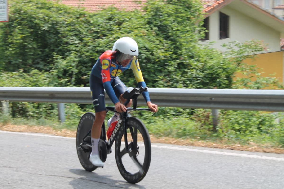 CICLISMO / Le emozioni della crono tricolore Vicoforte-Barolo: spettacolo sulle strade della Granda [FOTO e VIDEO]
