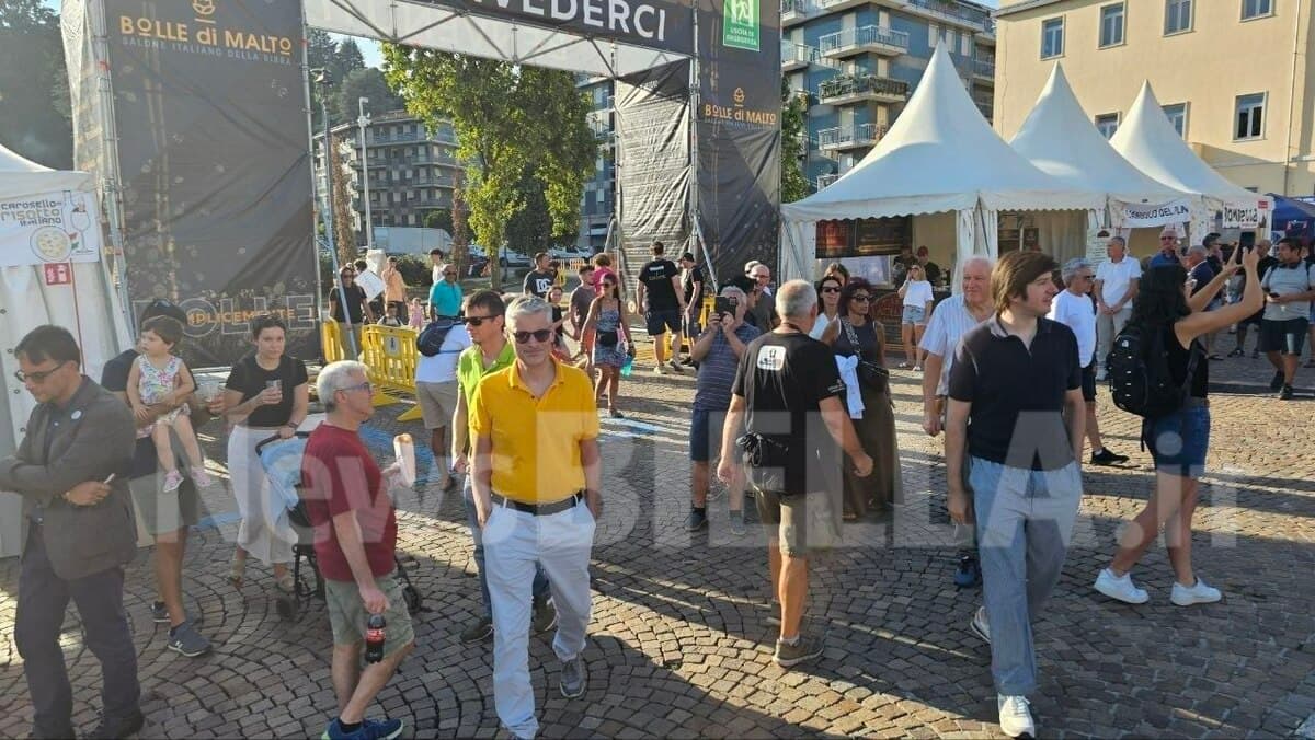Bolle di Malto, l'apertura dei cancelli in piazza Martiri e piazza Primo Maggio, tra musica, birra e cucina di strada FOTO