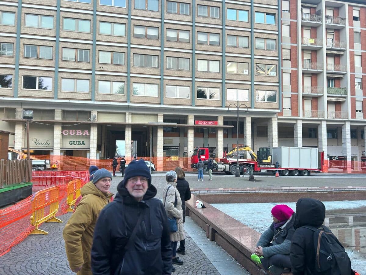 Piazza Europa, scontro in Consiglio sulla penale da 181 mila euro. Boselli incalza Pellegrino: “Voglio vedere l’autorizzazione”