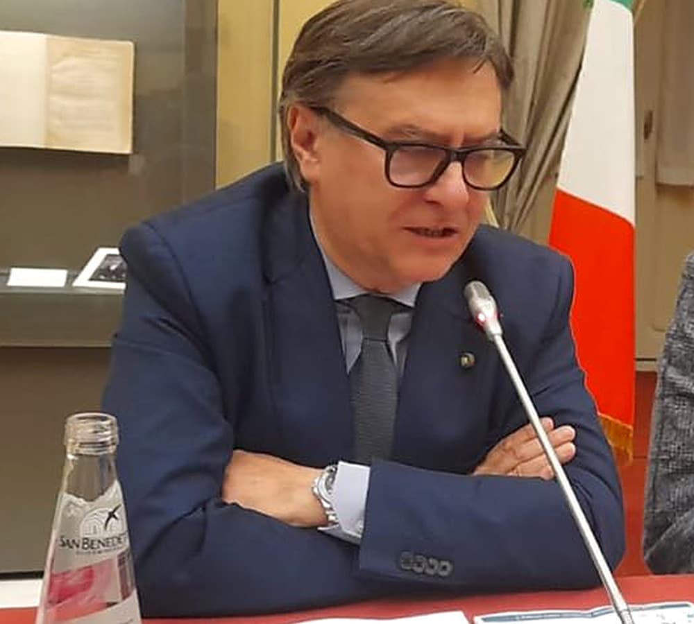 L’Asti-Cuneo diventa un libro: quarant’anni di attese, cantieri e testimonianze