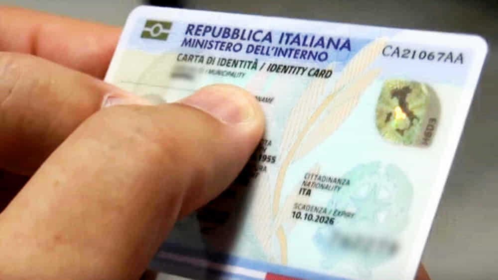 Salmour: il 95% dei residenti "in regola" con la carta d’identità elettronica