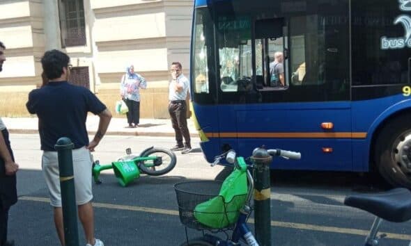 Torino: si scontrano il conducente di un bus GTT e un ciclista – FOTO