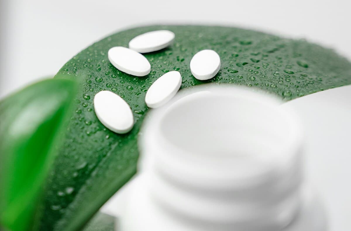 Dalla Polonia a Bacoli, il risiko delle farmacie online arriva nel carrello di chi si prepara all'inverno