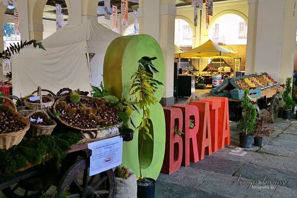 Barge si prepara all'Ottobrata dal 2 al 6 ottobre: cinque giorni di festa tra castagne, gastronomia, musica e tradizioni