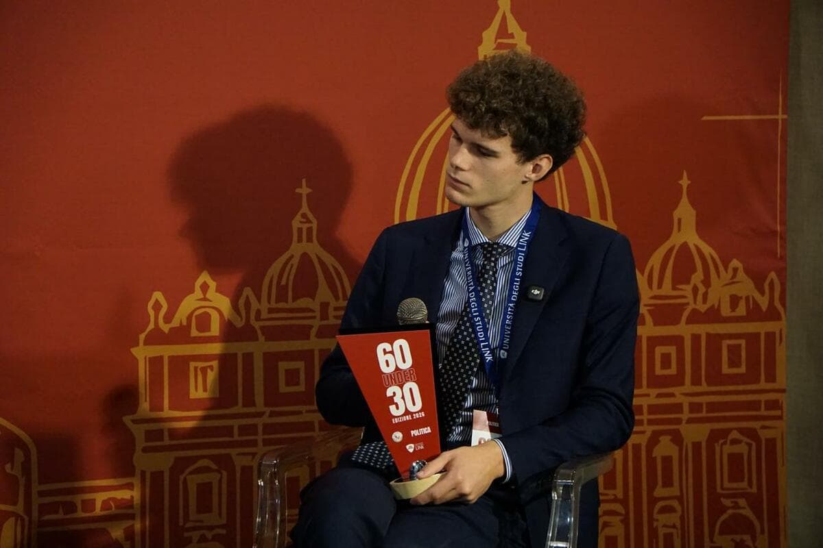 Il consigliere Riccardo Spolaore tra i 60 under 30 che stanno cambiando la politica italiana: premiato a Roma