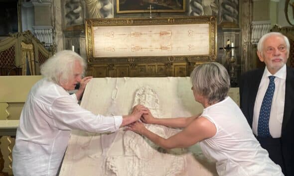 Torino, la nuova Sindone Visio-Tattile che propone un’esperienza immersiva e autentica
