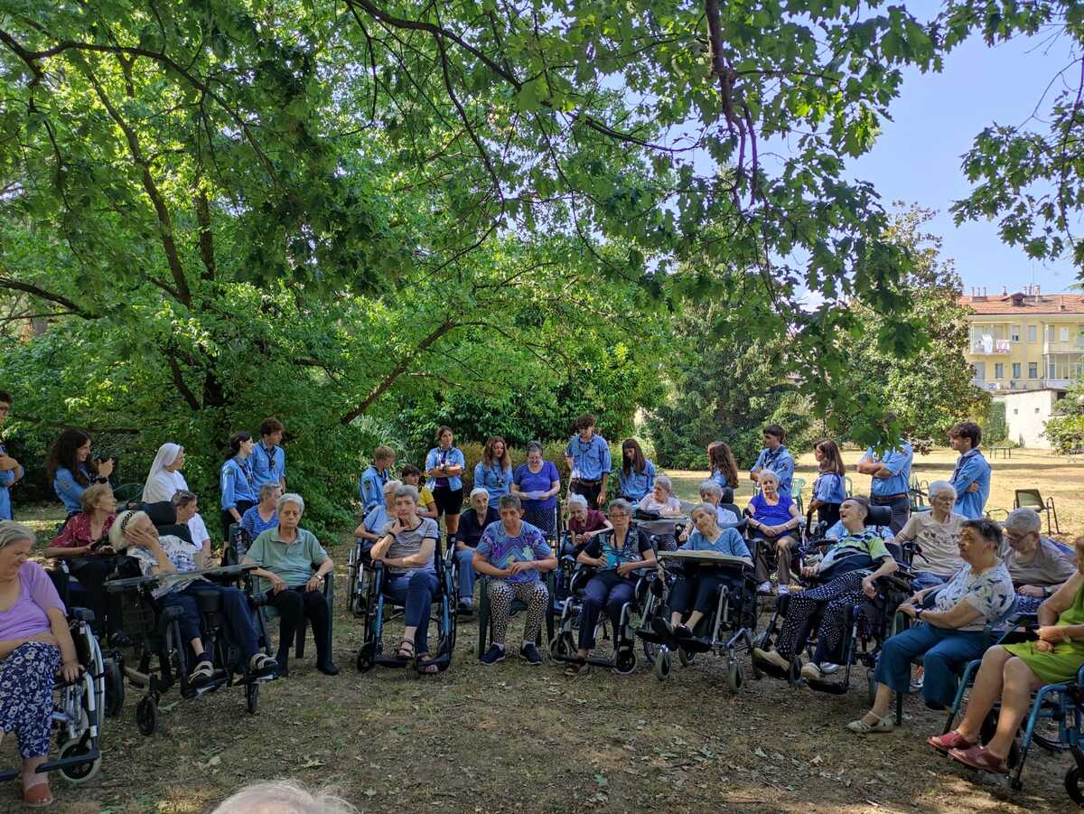 Giornate speciali al Cottolongo di Cuneo grazie all'allegria di un gruppo di scout di Roma