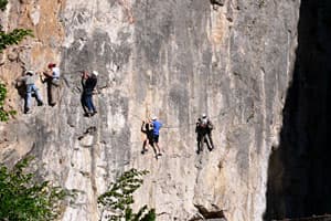 Sfidano il caldo estremo sulla ferrata: due escursionisti bloccati a Varallo Sesia
