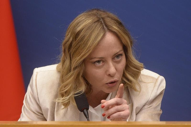 Disordini a Torino e nel resto d'Italia, la condanna è bipartisan. Meloni: "Teppisti che creano il caos". Lo Russo: "Fatti gravissimi"