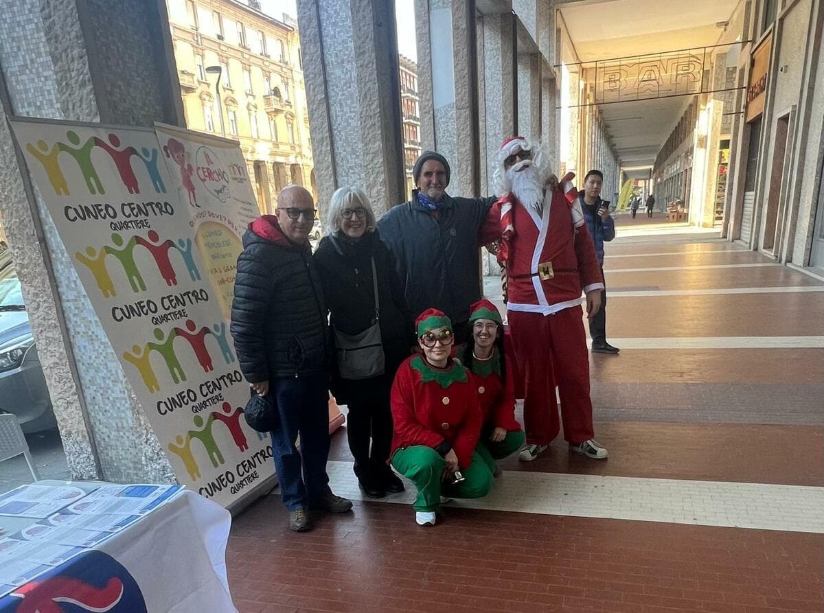 La magia del Mercatino di Natale di corso Giolitti a Cuneo