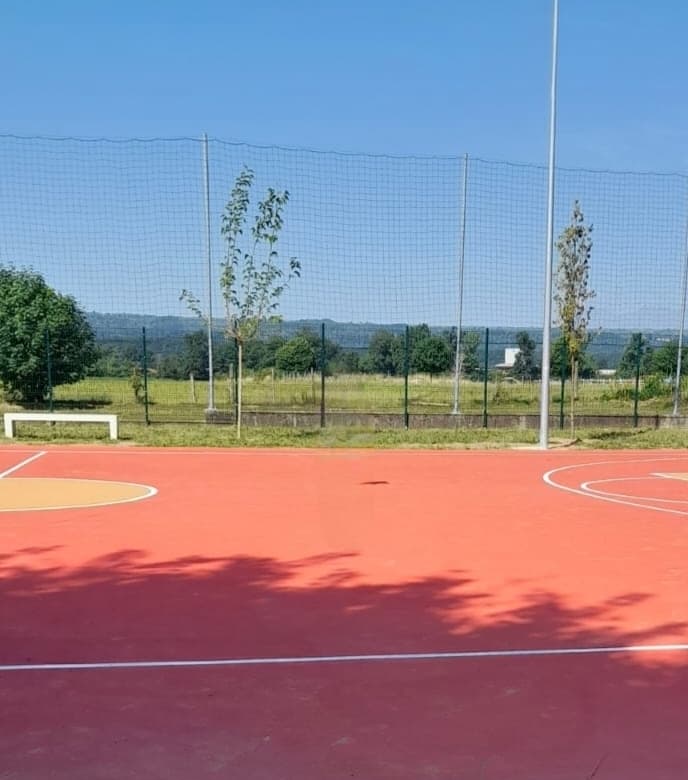 Cerrione, l’attenzione del Comune verso i giovani: inaugurati il nuovo campo polisportivo e l’area ricreativa 