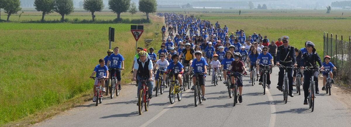 Bra: menzione d’onore Cittaslow per la Scuola di Pace e riconferma di ComuneCiclabile Fiab