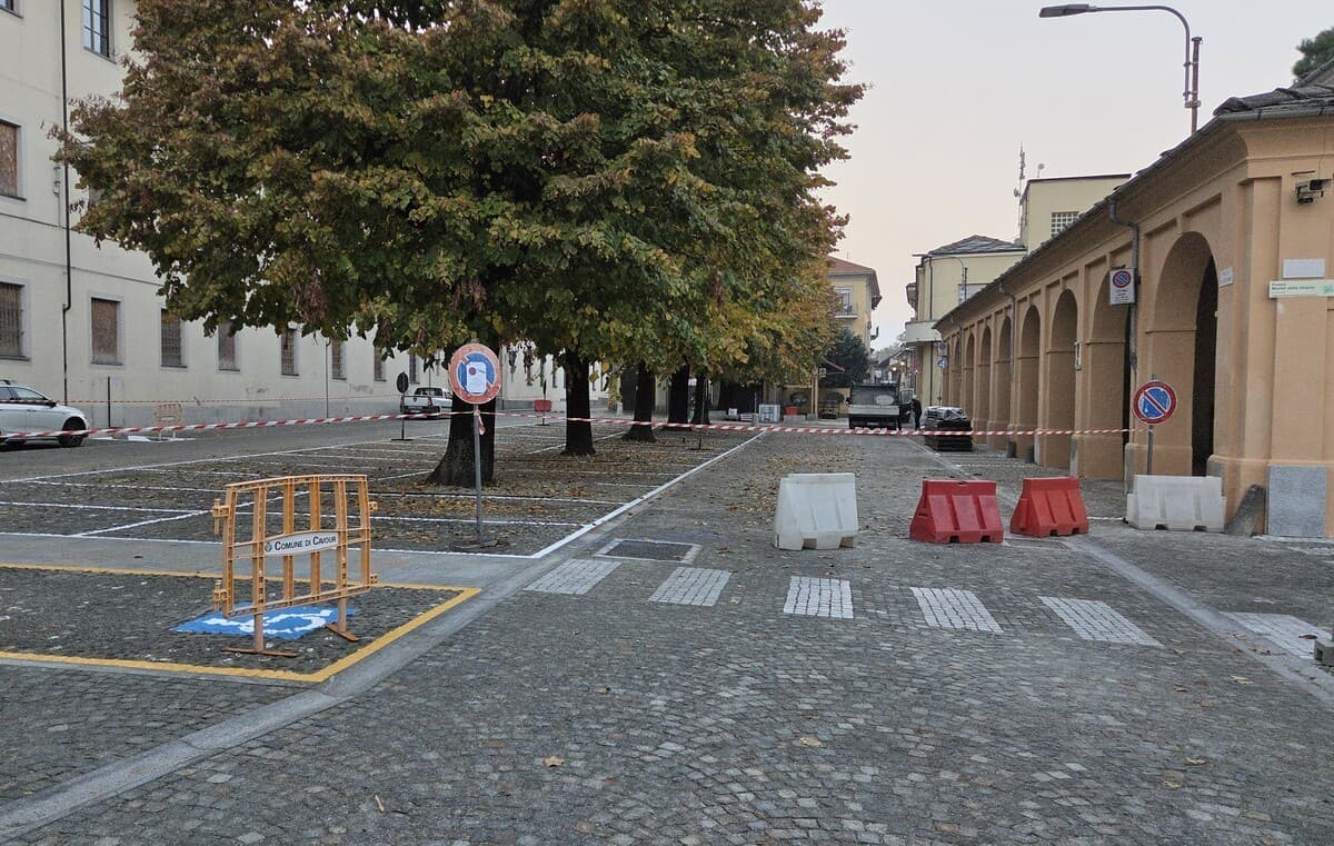 Cavour fa un sondaggio sulla disposizione del mercato e sul traffico in via Giolitti