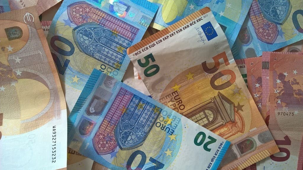 CNA Piemonte lancia l'allarme: "Fino a uno stipendio all'anno se ne va per andare al lavoro"
