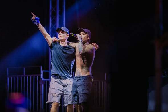 Dal progetto 10042 a Nichelino fino al palco con Fedez