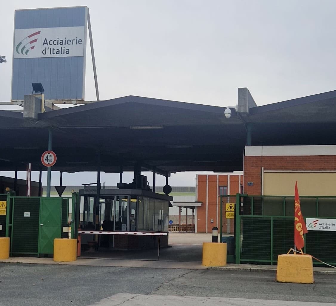 Racconigi, allarme Fiom per l'ex Ilva: "Senza un compratore a settembre si rischia la chiusura"