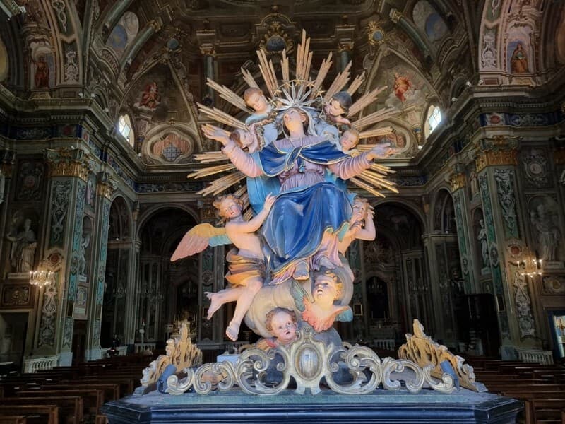 Schegge di luce: pensieri sui Vangeli festivi di Silvia Gullino