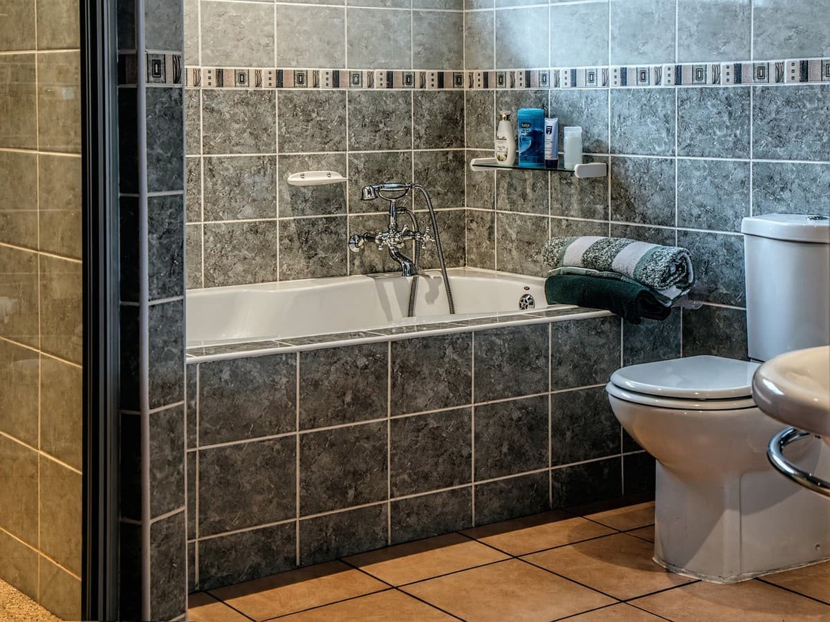 Bagno moderno o classico? I consigli d'arredo di Bagnolandia