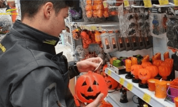 Prodotti per bambini con sostanze chimiche superiori alla norma: maxi sequestro da 10 milioni delle Finanza di Alessandria