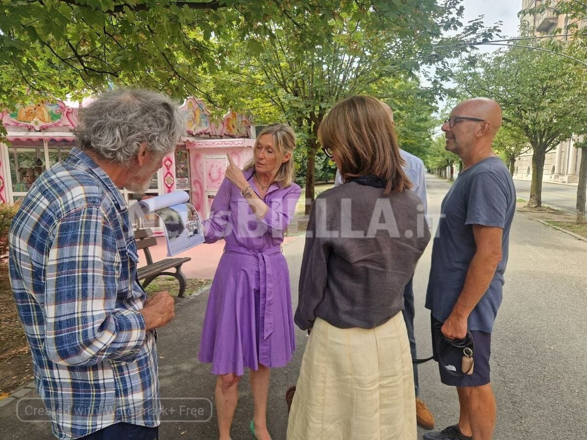 Giardini Zumaglini, protesta contro il progetto: “Non diventino un mercato” FOTO