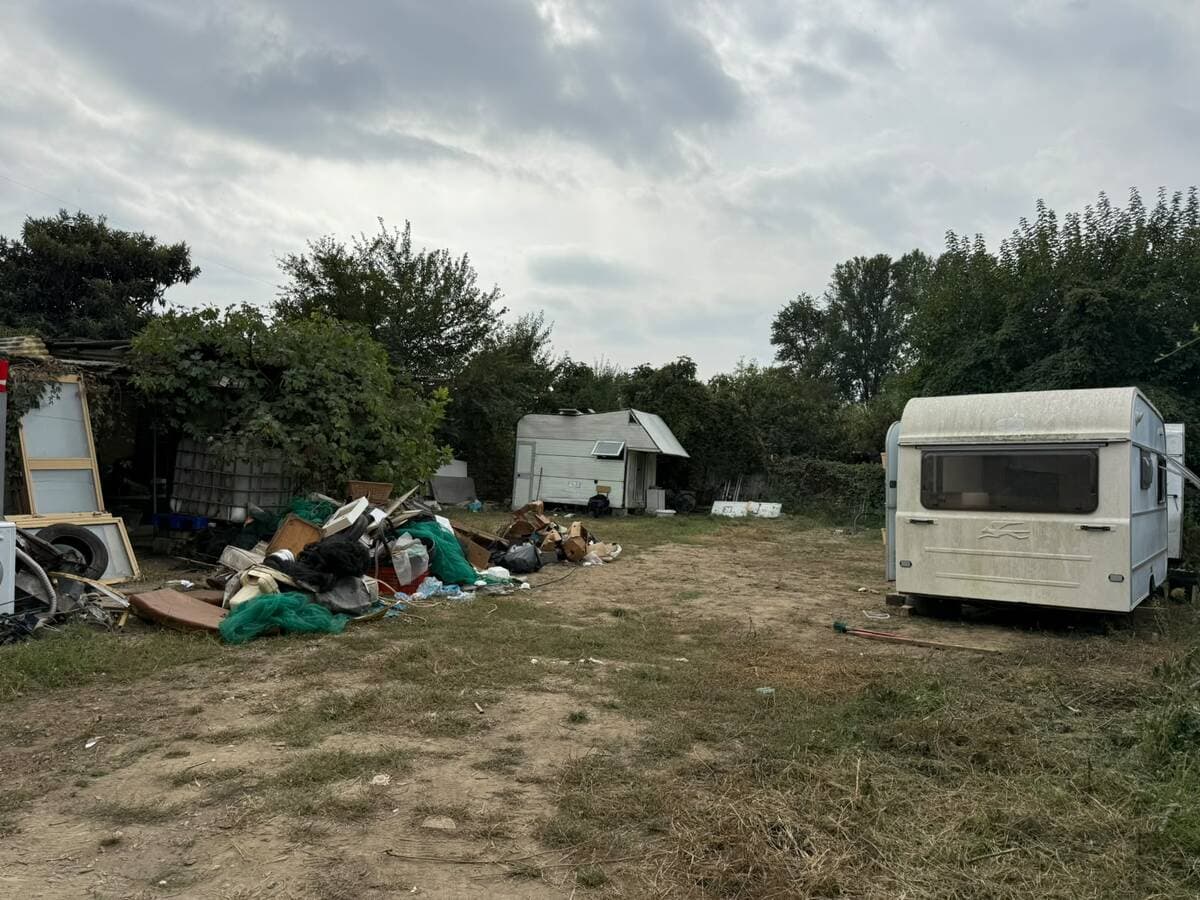 Baracche, discariche, persino oche e galline: la baraccopoli di lungo Stura resta un'emergenza [FOTO]