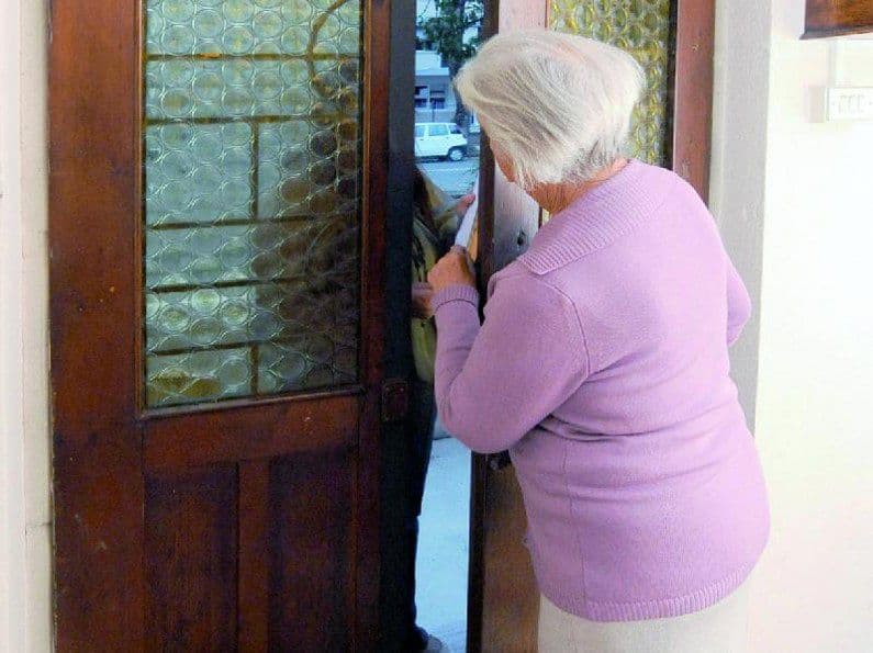 Controlli per l’acqua potabile, il monito: “Non fate entrare sconosciuti, è una truffa”
