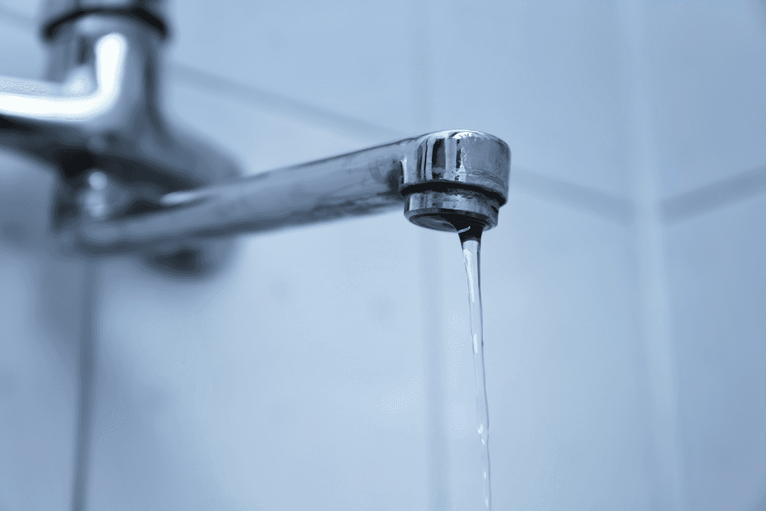 Siccità, anche Casapinta limita l’uso dell’acqua potabile