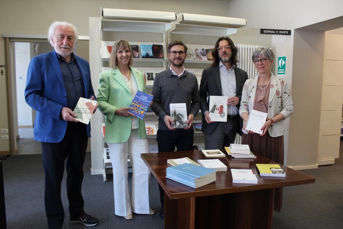 Alba: tre nuove donazioni di libri per il Comune andranno ad arricchire il patrimonio culturale cittadino   