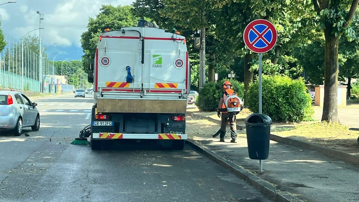 Verde pubblico in città, Castagnetti: "Chiedo ancora un po' di pazienza, il lavoro da recuperare è molto" FOTO