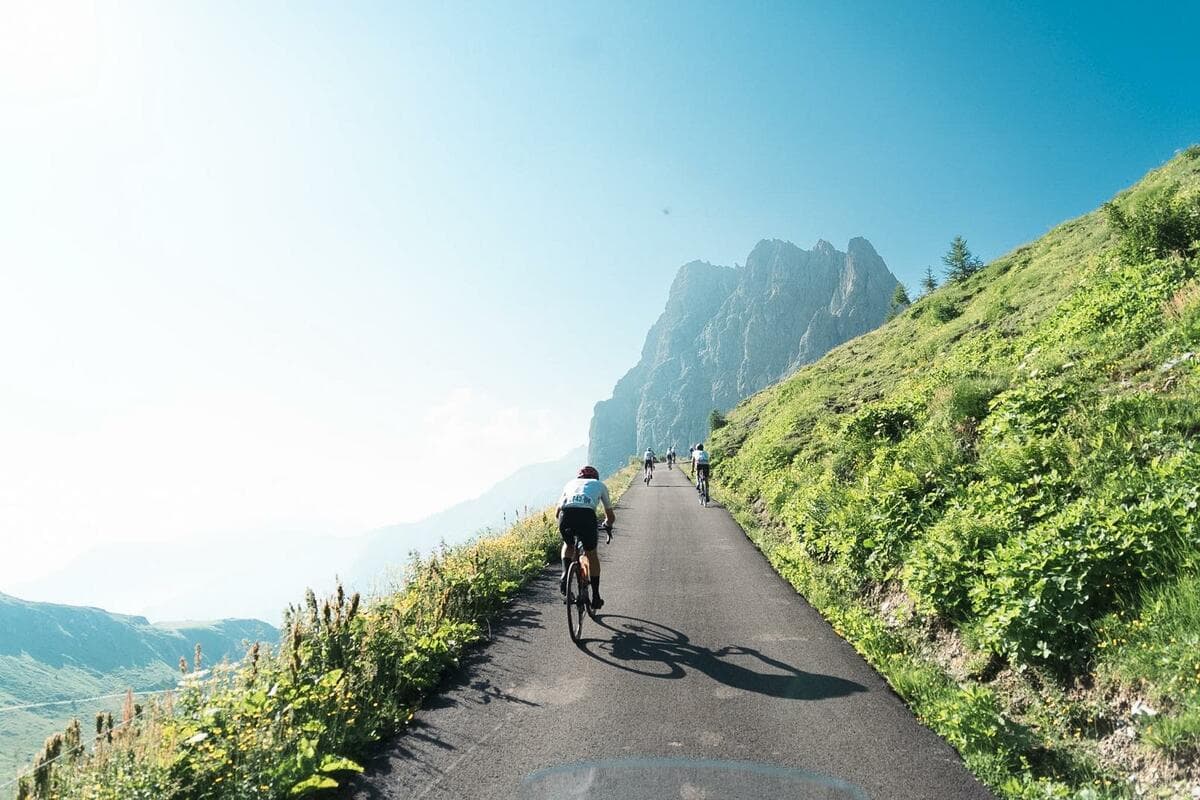 CICLISMO / La 37ª Fausto Coppi in numeri: 2.728 iscritti, 22 nazioni, 26 comuni, 200 volontari e 6mila litri di acqua 