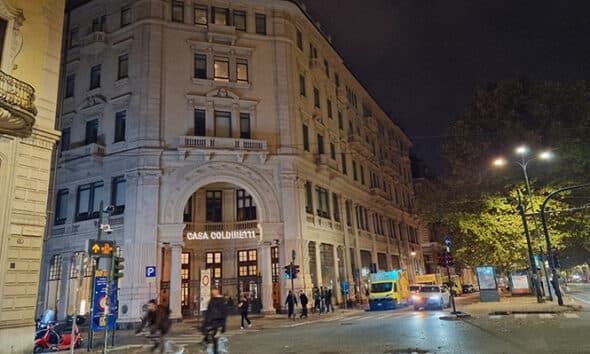 Venerdì 3 luglio la Notte Gialla al Mercato del Corso di Torino con i banchi dei produttori, street food e artisti di strada