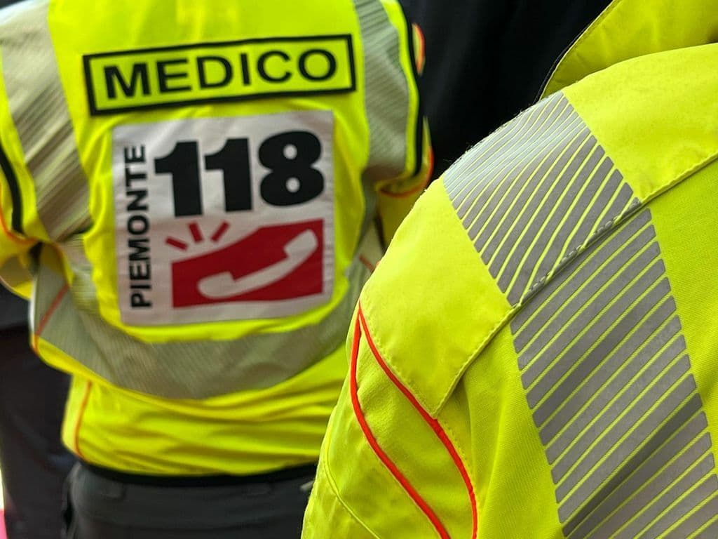 Ciclista cade sulla strada che collega Paesana a Pian Munè: grave al "Santa Croce"
