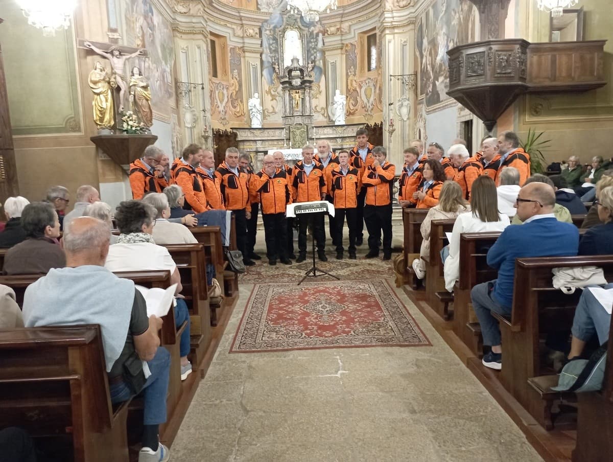 Musica e solidarietà protagoniste a Portula con il concerto di “Cantiamo per l’albero” FOTO