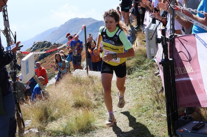 CORSA IN MONTAGNA / Francesca Ghelfi super alla Ivrea - Mombarone, vittoria e nuovo record del percorso