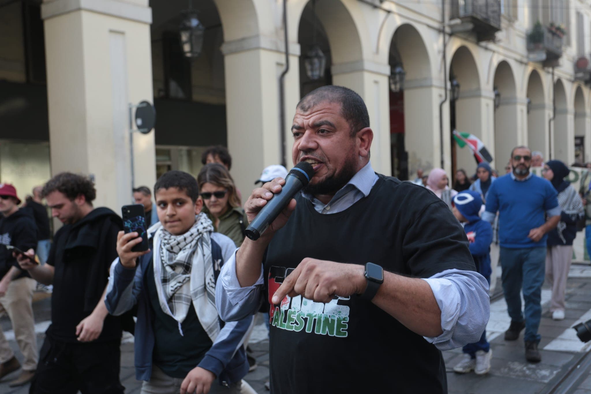 L'imam Mohamed Shahin è libero: per la Corte d'Appello può uscire dal Cpr di Caltanissetta