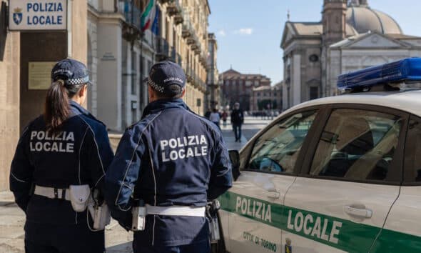Ragazza minorenne fugge da casa a Torino: ritrovata al mare con l’amica dopo 4 giorni