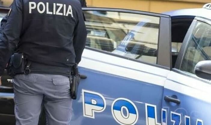 Ricercato senza setto rintracciato dalla Polizia in uno stabile abbandonato 